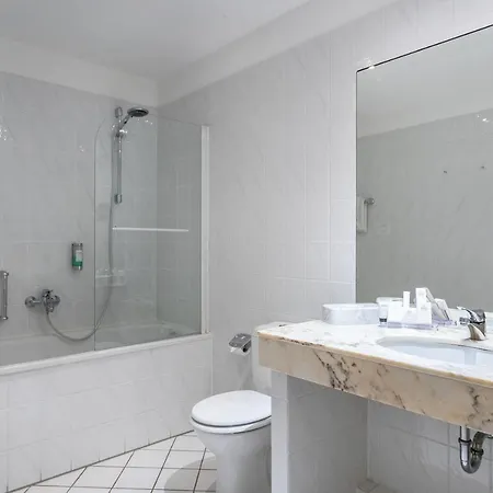 Hotel Am Mühlenteich 4*