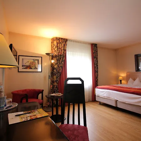 Hotel Am Mühlenteich 4*