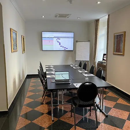 Hotel Am Mühlenteich 4*