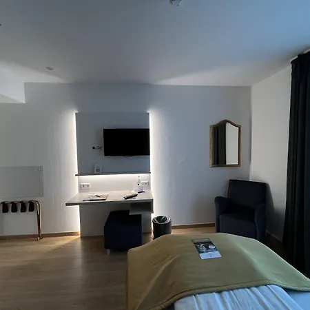 Am Muehlenteich Hotell 4*