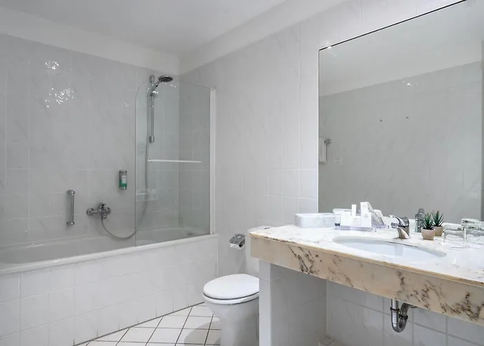 Hotel Am Muehlenteich 4*